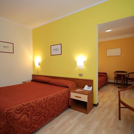 Hotel Il Chiostro By Lvg Hotel Collection Verbania Exterior foto