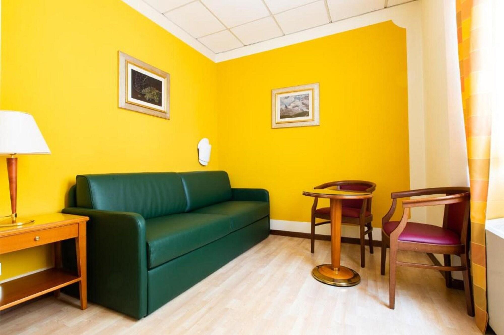 Hotel Il Chiostro By Lvg Hotel Collection Verbania Exterior foto