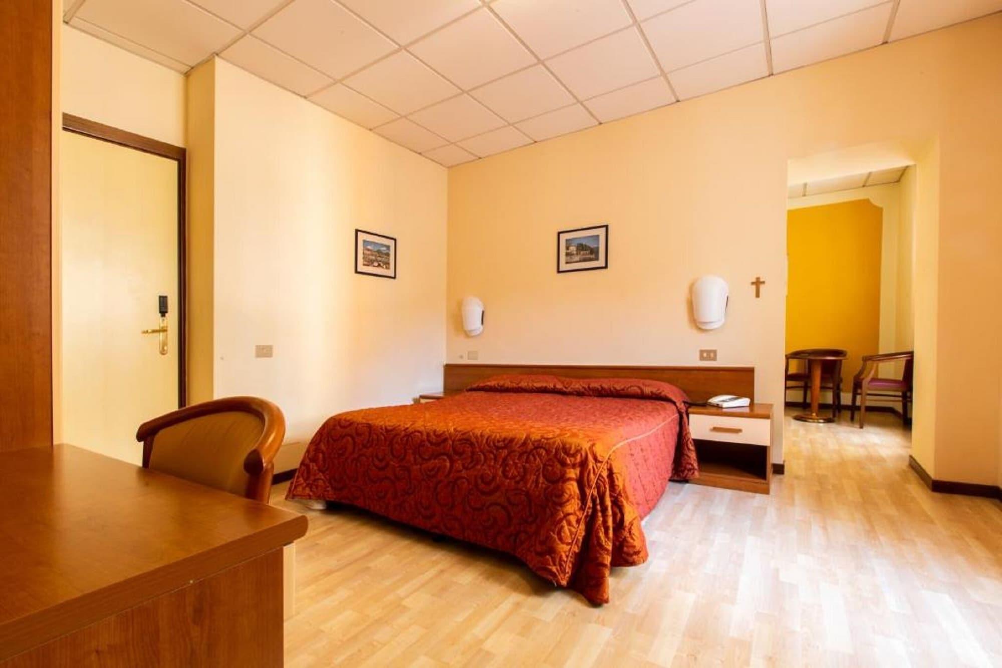 Hotel Il Chiostro By Lvg Hotel Collection Verbania Exterior foto