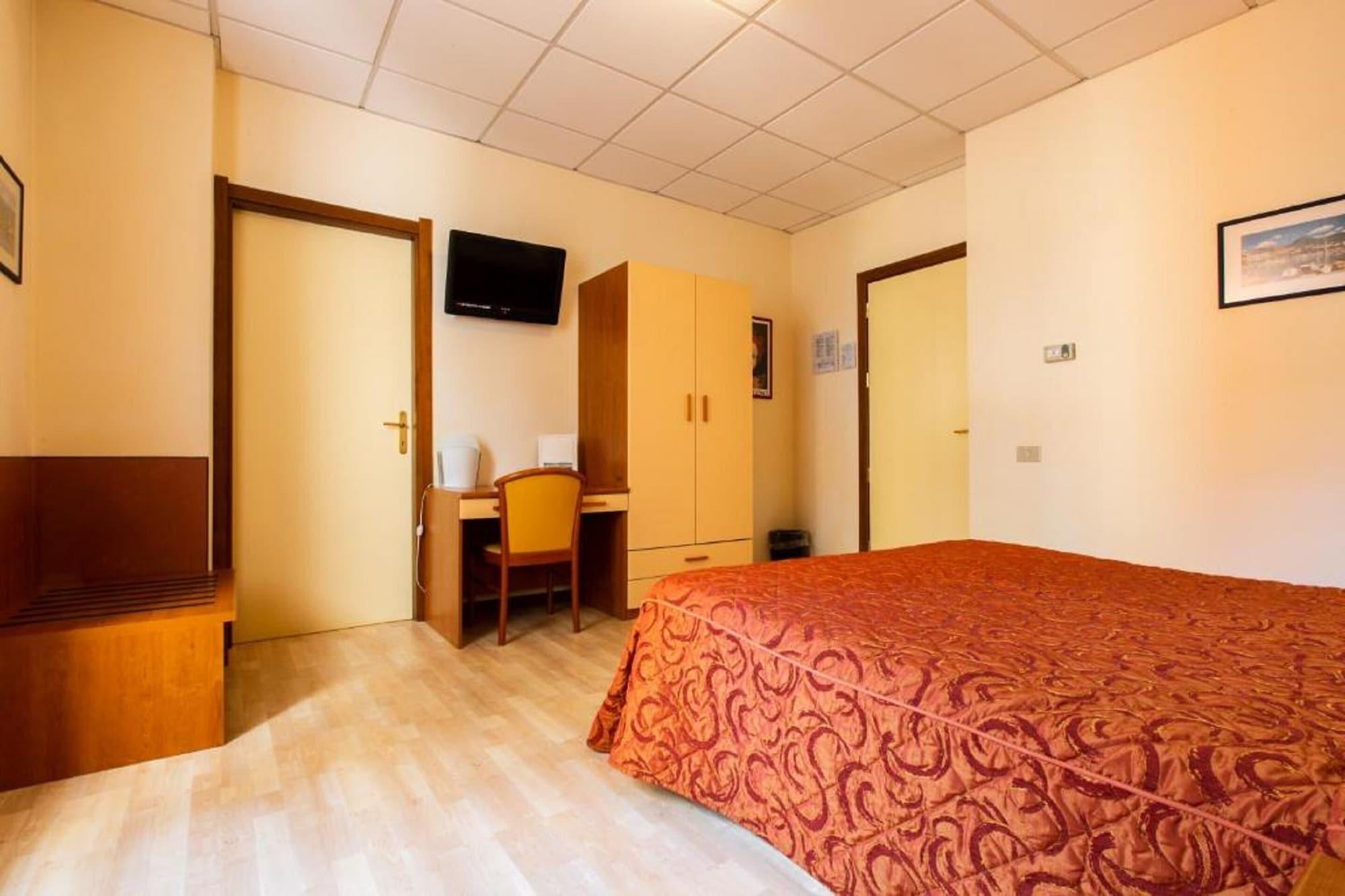 Hotel Il Chiostro By Lvg Hotel Collection Verbania Exterior foto