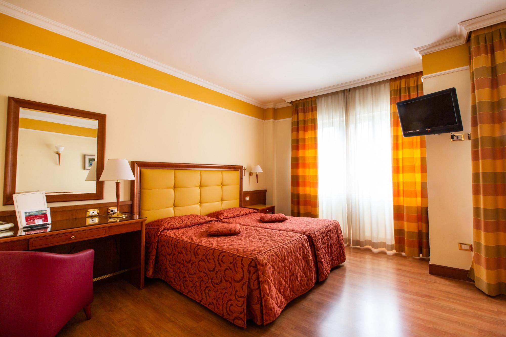 Hotel Il Chiostro By Lvg Hotel Collection Verbania Exterior foto
