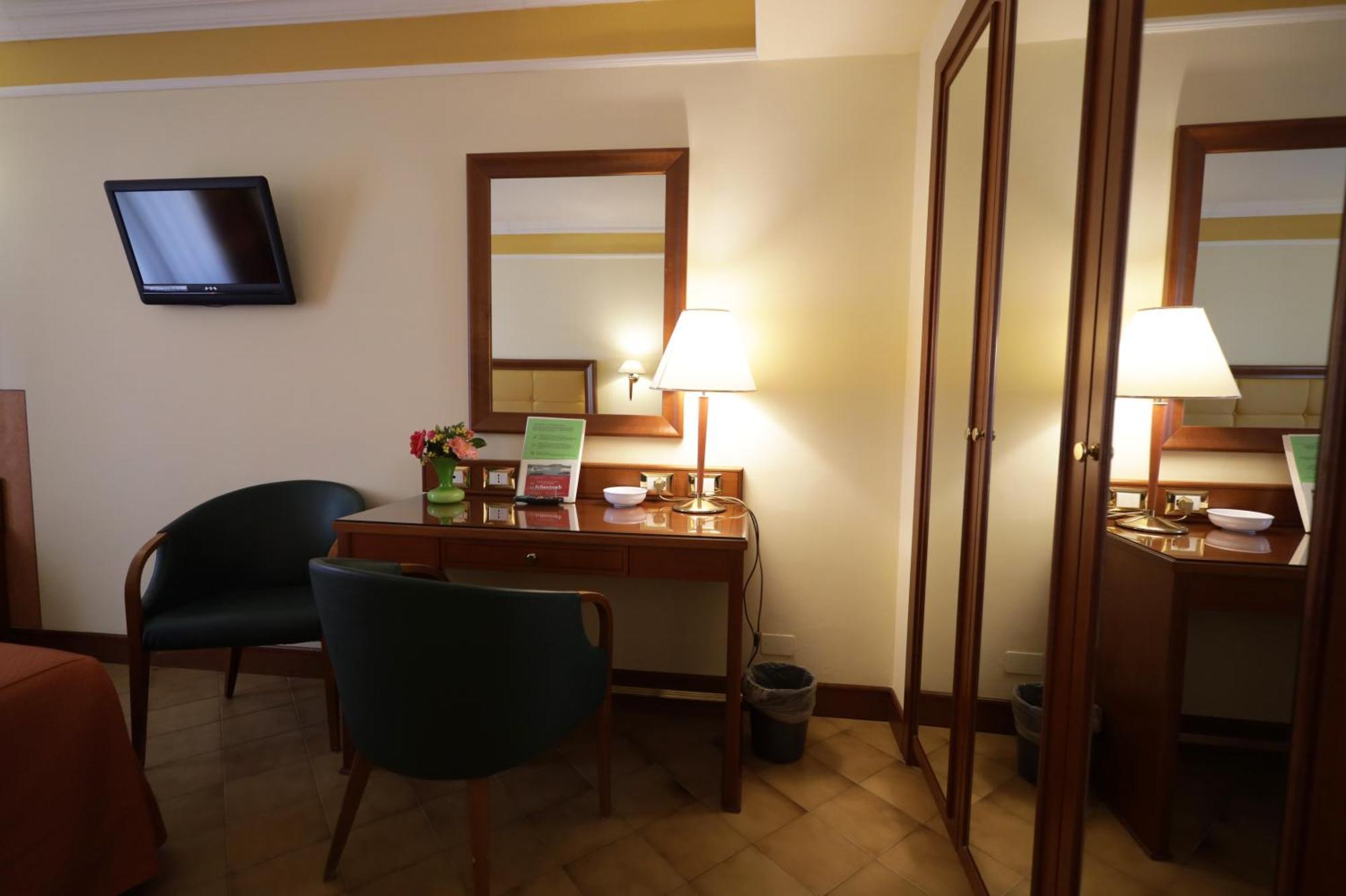 Hotel Il Chiostro By Lvg Hotel Collection Verbania Quarto foto