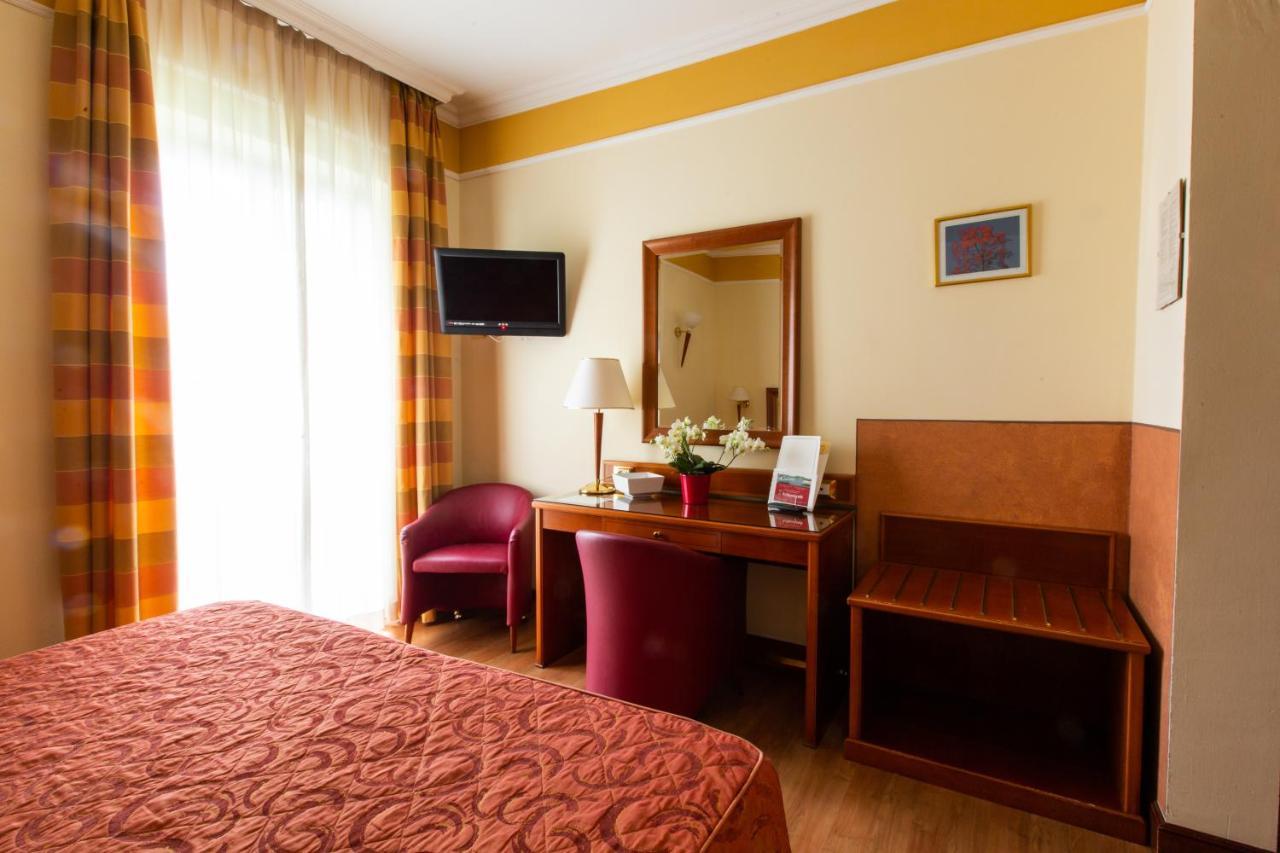 Hotel Il Chiostro By Lvg Hotel Collection Verbania Exterior foto
